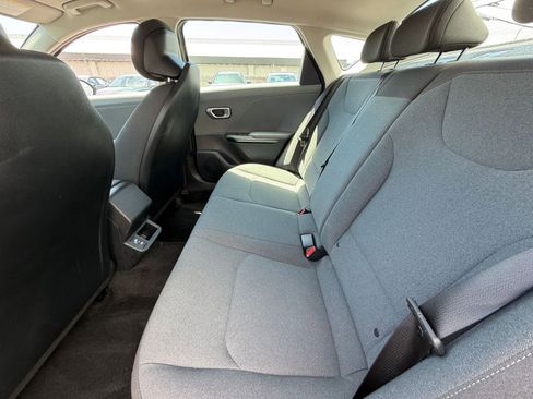 Used 2025 Kia K4 FWD image 24