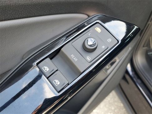 New 2025 Volkswagen ID.4 Pro S image 15