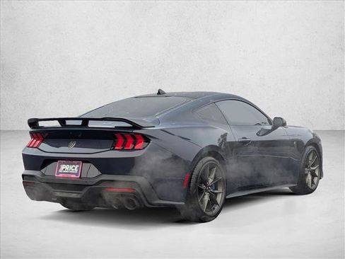 Used 2025 Ford Mustang Dark Horse image 5