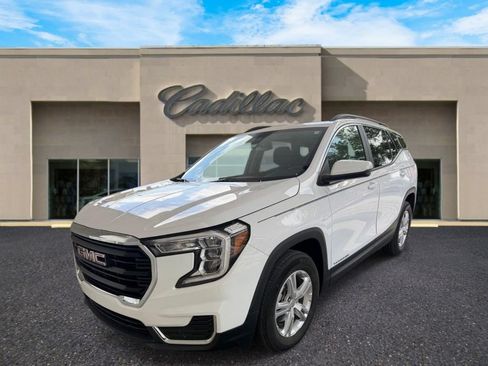 Used 2022 GMC Terrain SLE w/ Driver Convenience Package FWD image 7