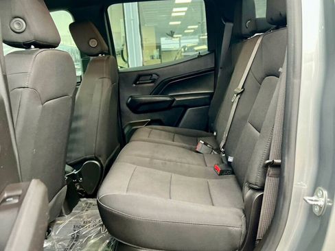 Used 2023 Chevrolet Colorado W/T image 14