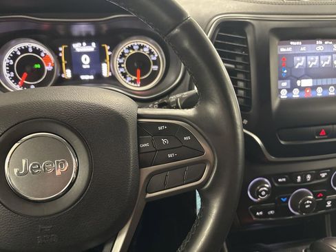 Used 2019 Jeep Cherokee Latitude image 42