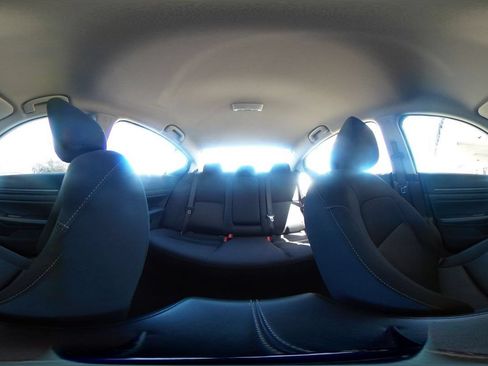 Used 2025 Nissan Altima 2.5 SV FWD image 43