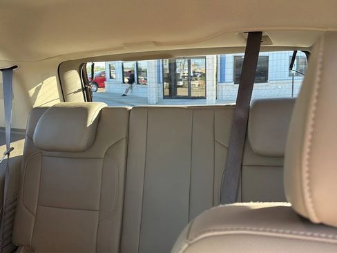 Used 2018 GMC Yukon SLT w/ Premium Edition image 54