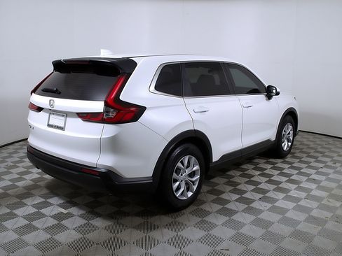 Used 2024 Honda CR-V LX image 7