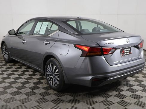 Used 2023 Nissan Altima 2.5 SV image 6