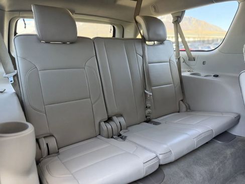 Used 2015 GMC Yukon XL Denali w/ Premium Package image 18