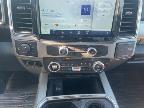 Certified 2022 Ford F250 Lariat w/ Chrome Package image 28