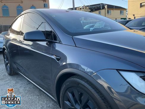 Used 2023 Tesla Model X image 86