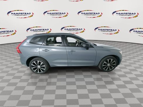 Used 2023 Volvo XC60 B5 Plus AWD/4WD image 9