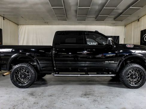 Used 2024 RAM 2500 Big Horn w/ Safety Group image 6