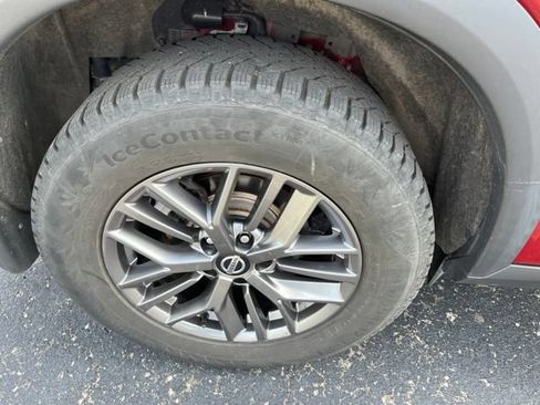 Used 2021 Nissan Rogue S AWD/4WD image 6