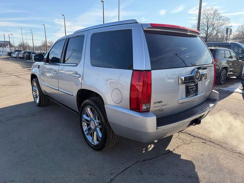 Used 2012 Cadillac Escalade Platinum image 5