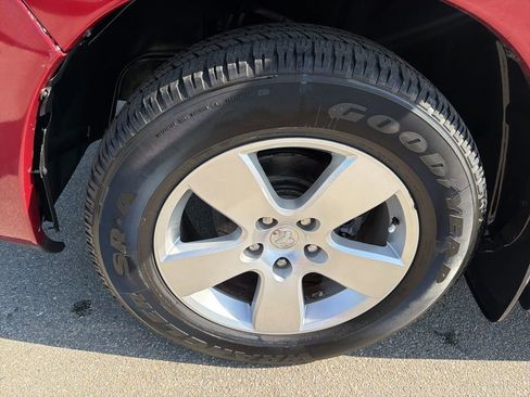 Used 2012 RAM 1500 Express image 10