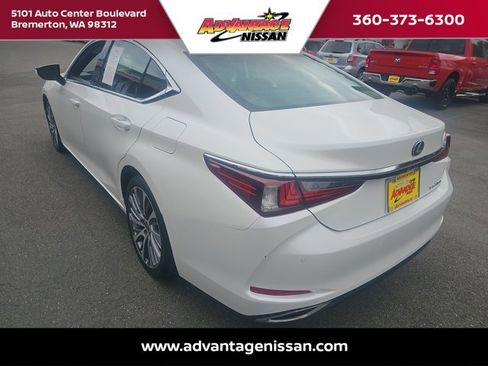 Used 2021 Lexus ES 350 w/ Premium Package FWD image 3