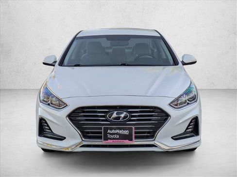 Used 2019 Hyundai Sonata Plug-In Hybrid image 2