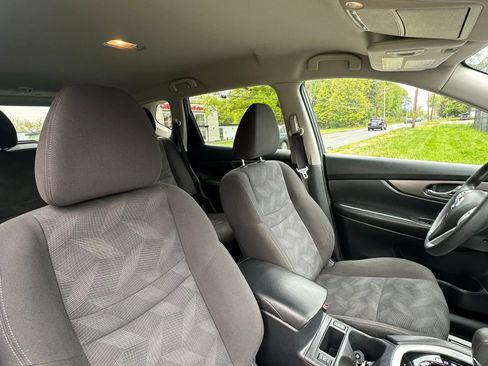 Used 2016 Nissan Rogue SV w/ SV Premium Package AWD/4WD image 31