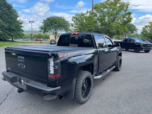 Used 2018 Chevrolet Silverado 1500 LT w/ All Star Edition AWD/4WD image 5