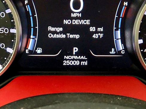 Used 2023 Maserati Levante GT image 16