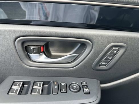 New 2025 Honda Pilot TrailSport image 19