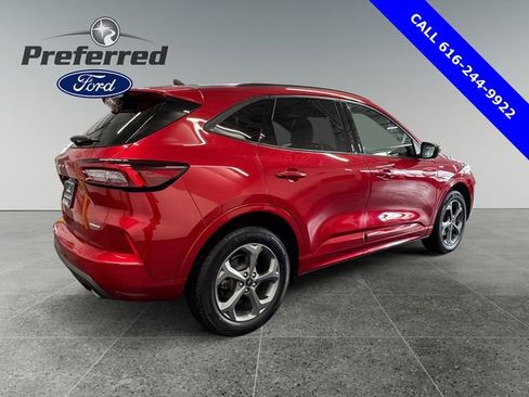 Used 2023 Ford Escape ST-Line image 3