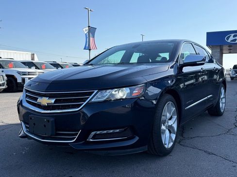 Used 2019 Chevrolet Impala Premier w/ Premier Convenience Package image 3