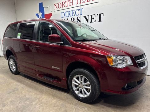 Used 2019 Dodge Grand Caravan SXT FWD image 5