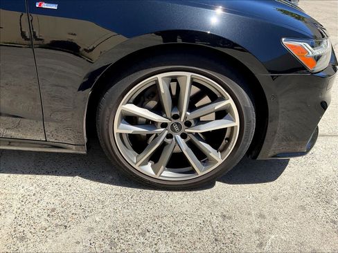 Used 2021 Audi A7 e Premium Plus w/ Executive Package AWD/4WD image 12