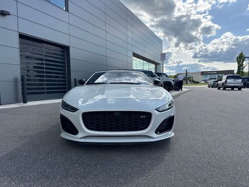 Used 2024 Jaguar F-TYPE R AWD/4WD image 8