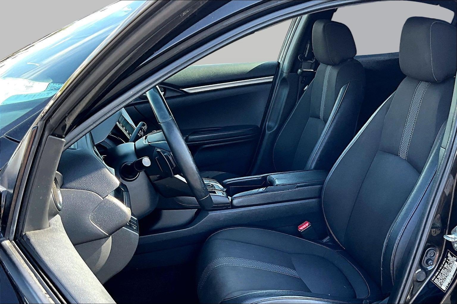 Used 2021 Honda Civic Sport image 25