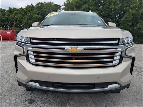 Used 2021 Chevrolet Tahoe High Country AWD/4WD image 9