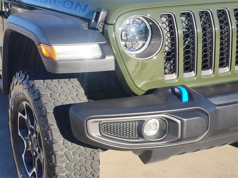 Used 2023 Jeep Wrangler Unlimited Rubicon 4xe image 10