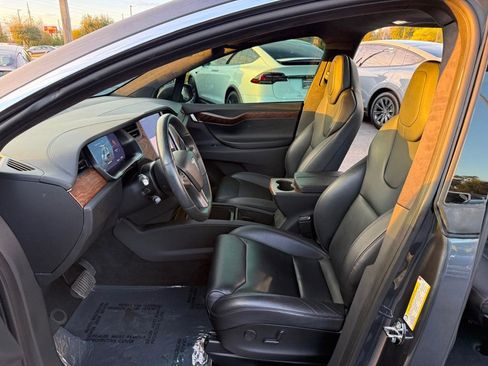 Used 2019 Tesla Model X Long Range image 10