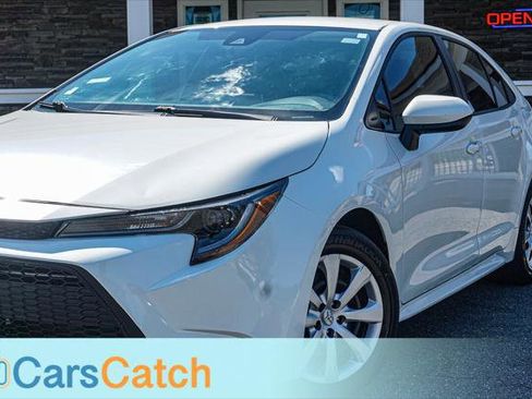 Used 2020 Toyota Corolla LE image 6