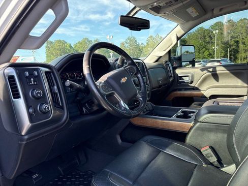 Used 2019 Chevrolet Silverado 3500 LTZ w/ Duramax Plus Package AWD/4WD image 18