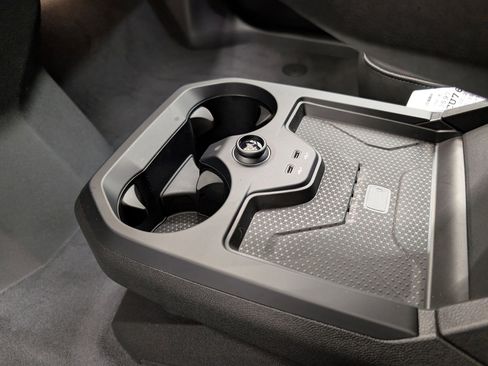 Used 2025 BMW iX xDrive50 image 25