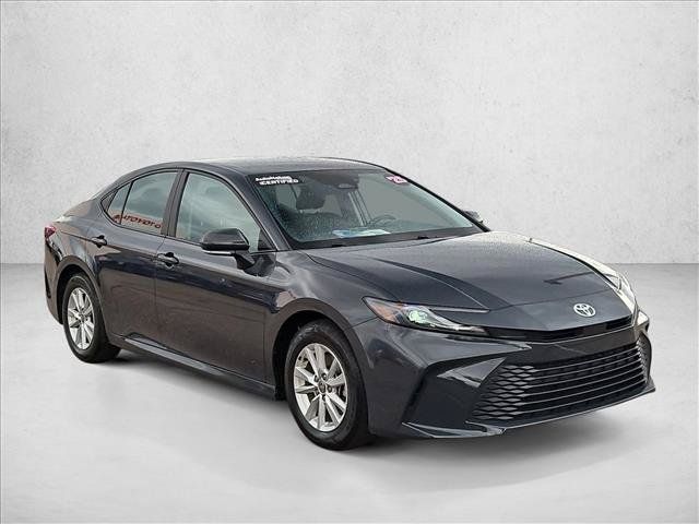 Used 2025 Toyota Camry LE FWD image 3