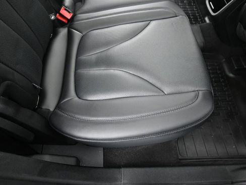Used 2022 Lincoln Nautilus Reserve AWD/4WD image 28