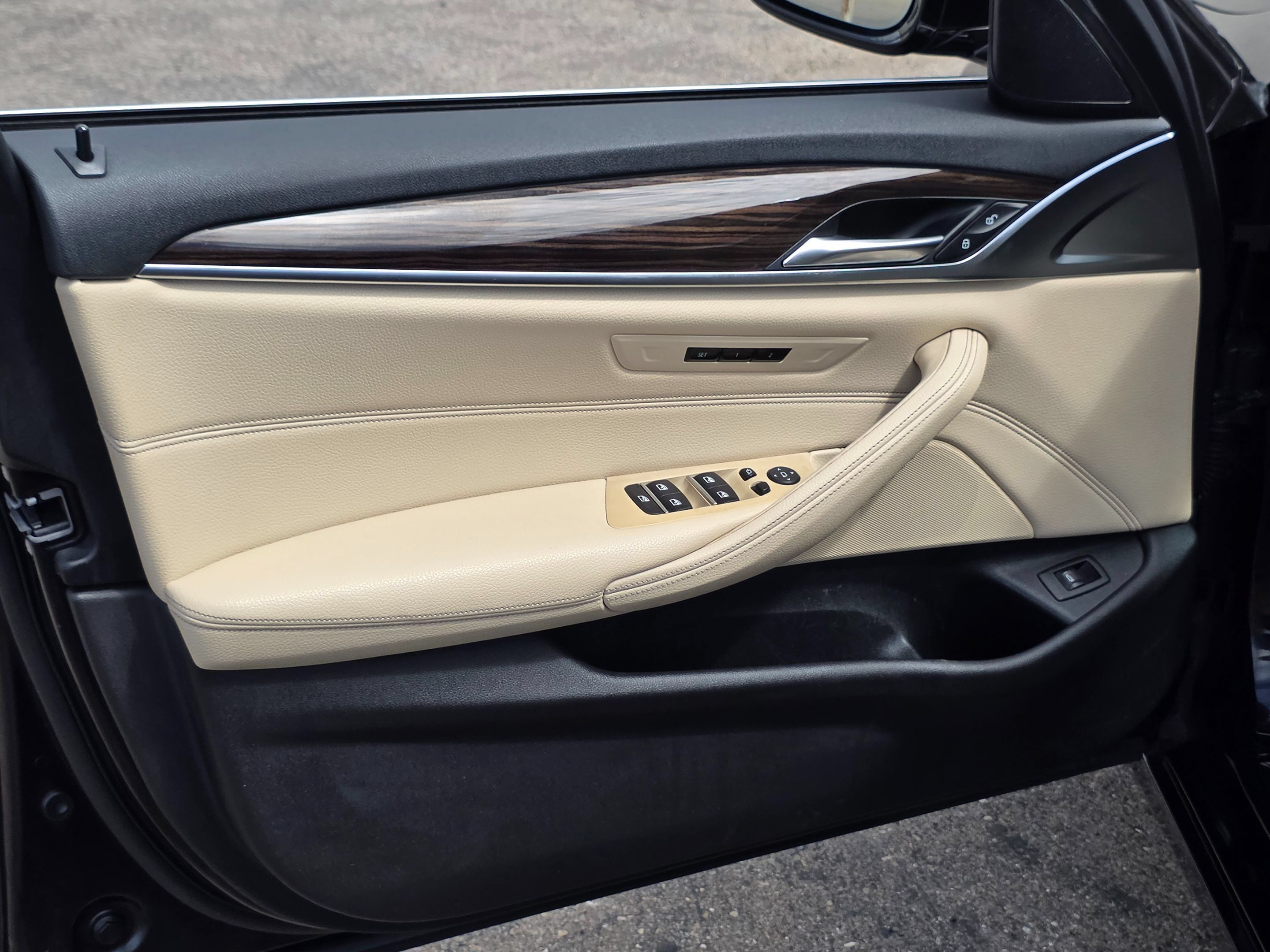 Used 2019 BMW 540i w/ Convenience Package RWD image 24