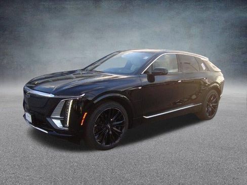 New 2025 Cadillac Lyriq Luxury w/ LPO, Bronce Accent Package image 1