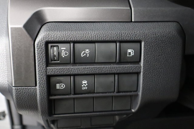 Used 2025 Toyota 4Runner SR5 AWD/4WD image 21