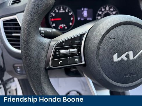 Used 2022 Kia Seltos LX AWD/4WD image 18