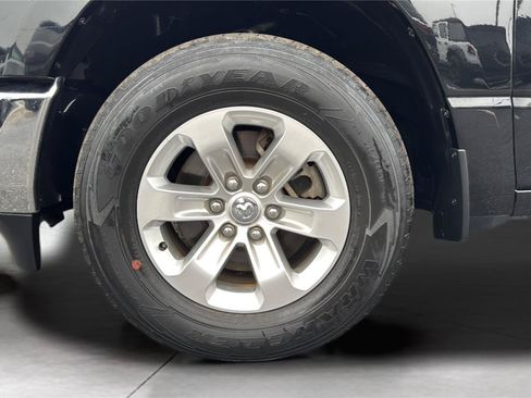 Used 2023 RAM 1500 Laramie AWD/4WD image 30