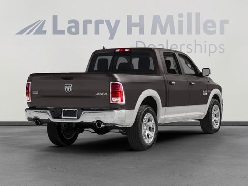 Used 2015 RAM 1500 Laramie w/ Convenience Group AWD/4WD image 4