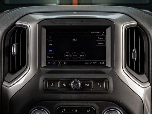 Used 2022 Chevrolet Silverado 1500 Custom Trail Boss image 25