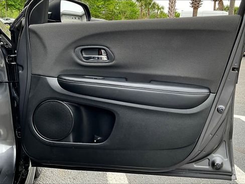 Used 2019 Honda HR-V Sport image 22