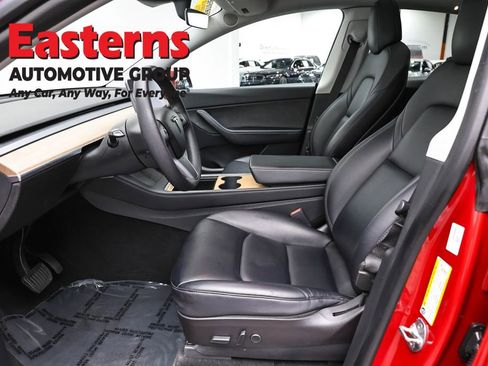 Used 2022 Tesla Model Y Long Range image 14