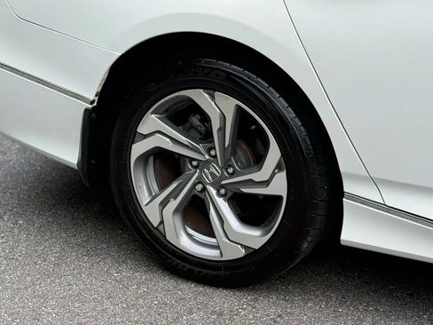 Used 2018 Honda Accord EX-L image 11