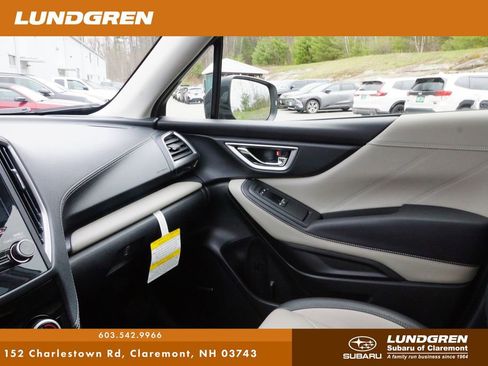 Used 2023 Subaru Forester Limited AWD/4WD image 25