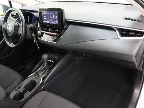 Certified 2026 Toyota Corolla LE FWD image 33